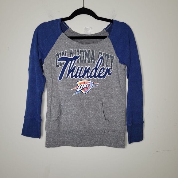 5th & Ocean Scoop Neck Long sleeve Okc Thunder sweatshirt Ladies size Small - Picture 8 of 8